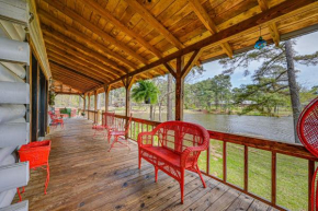 Broken Bow Cabin with Hot Tub and Fishing On-Site!
